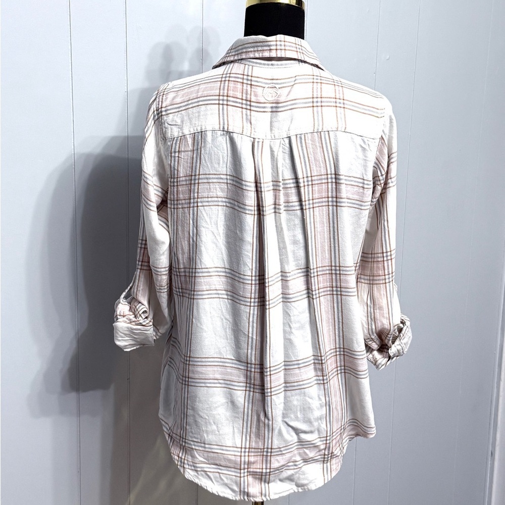 Magellan Outdoors Tan and White Boyfriend Fit Shirt ( soft) - Picture 3 of 5